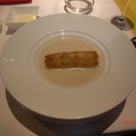 レストラン・セン - 超熱の蕪のスープにはパリッと焼いた生地に鴨です！