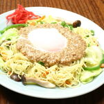 Fried Yakisoba (stir-fried noodles) with minced meat sauce