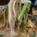 タイ・イサーン料理 ヤムヤム - 