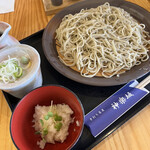 Teuchi Soba Kagurazaka - 辛味おろし 935円