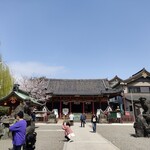 Owariya - 皆さん、浅草寺は行きますが、隣りの浅草神社には来てくれません。