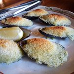 イーネ・イーネ - 自家製エスカルゴバターのムール貝のオーブン焼き　イーネ風