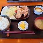 食堂 幸福 - 2022年3月　鶏からあげ定食（750円）
