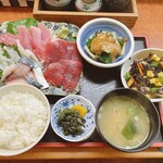 Sengyo Oroshi Kouri Uoka - おまかせ刺身定食1300円