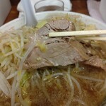 ラーメン二郎 - 豚①