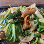 わ楽 - ホルモン柔らか　キャベツ青々