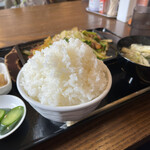 わ楽 - ご飯は…やっぱり大盛で