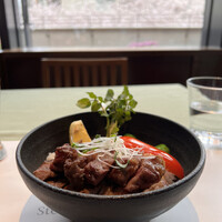 37 Steakhouse & Bar - 