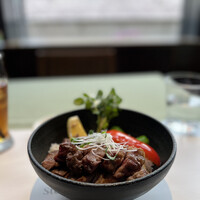 37 Steakhouse & Bar - 