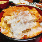 そば処 つる岡 - グランドメニューの上カツ重1680円