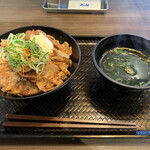 カルビ丼とスン豆腐専門店 韓丼 - 