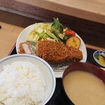 とんかつ和食 豚花百万石 - ロースカツ