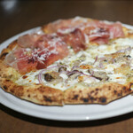 Motive Pizzeria E Caseificio - ２０２２年３月再訪：フンギ3種と熟成ラード☆