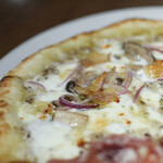 Motive Pizzeria E Caseificio - ２０２２年３月再訪：フンギ3種と熟成ラード☆