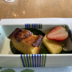 創作料理と天ぷら 秋月 - イチジクとアーモンドのケーキ