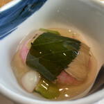 創作料理と天ぷら 秋月 - 穴子の桜蒸し