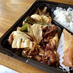 中華 こうよう - 【ホイコーロー弁当】メインのホイコーロー。味付けしっかりで白飯がすすみます。