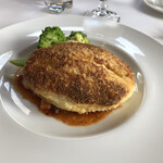 ビストロ ル ブルジョン - 仔牛のムースのパン粉焼き