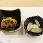 Ginza Sushimasa - 小メロン漬物、ピリ辛レンコン、ガリ