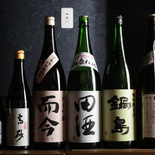 週替わりで入れ替える日本酒は、常に飽きのこないラインナップ