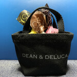 DEAN & DELUCA MARKET STORES - 可愛いバッグに入った「リッパ バーチ ディ ダマ」というお菓子が登場！
