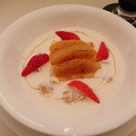 フランス菓子16区 - 3月のデセール(Crēpes williamine et pommes sautēe sauce yaourt)