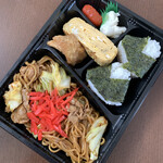とみや - 焼きそば天むす弁当
