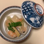 うめ丸旅館 - 付きだし(あさり蒸しの餡掛け)