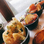 五穀豊穣のお茶屋ごはん五木茶屋 - 旬の京野菜天ぷら丼