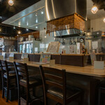 タカノ橋地酒発信酒場 ふれねる - カウンター席