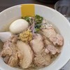 塩生姜らー麺専門店 MANNISH 神田西口店