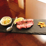 焼肉韓国創作料理店カムサ - 