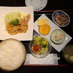 Hidamari - 生姜焼き定食(650円)です。