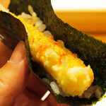 天婦羅 みやしろ - 海老天の海苔巻き
