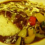 完熟野菜の大自然CURRY - 野菜カレー＋焼きチーズ・・お野菜タップリですよ。ルーはマイルドで美味しい。チーズをトッピングしましたが、お味に濃厚さが加わります。 