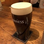 Irish Pub GREEN HILLS - ギネス先生に、