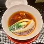 銀座 上瀧 - 2022.3.  長崎県産 24ヶ月肥育の烏骨鶏と気仙沼産フカヒレの蒸しスープ~薬膳仕立て~