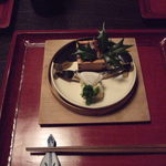 Asuka - 先付けは、節分のしきたりにのっとって豆の煮付けと鬼よけ御頭鰯にヒイラギ。