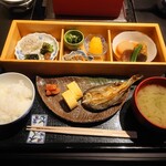 Miyama Dainingu Aze - 朝食