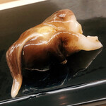 鮨おばな - 室津の生鳥貝。このくちばしがエロい