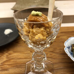 鮨おばな - 名物のウニパフェ。バフンウニとシャリと山葵を混ぜ混ぜしていただきます