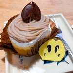 赤羽製菓 シェ・アカバネ - モンブラン。美味しいー！