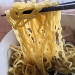 台湾料理 美食軒 - 18番中細麺