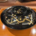 茂幸 - 螺鈿が美しい器は