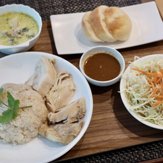 カジュアルタイカレー マッサマン_1