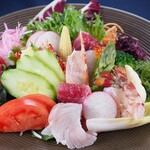 Chikae - 季節の海鮮サラダ