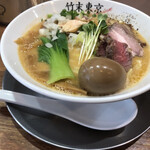 竹末東京Premium - ヤシオマス塩そば味玉付き