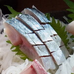 めしや　大磯港 - ”〆サバ”は骨も臭みも無く、また〆るためのお酢やお塩、お砂糖などの味・匂いも殆どせず、全く新鮮な生のままのお刺身としか思えません。