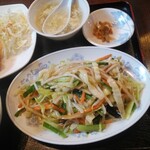 Yousukou - 日替わりランチA野菜炒め、鶏肉唐揚げ（ご飯大盛り）