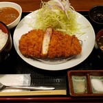 加藤牛肉店シブツウ - リブロース定食　1,950円とミニカレー 300円